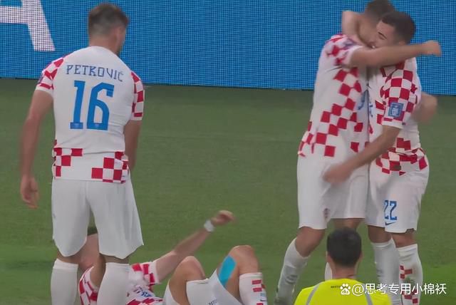 拜仁0-2落后法兰克福　第36分钟，拜仁被打花了！